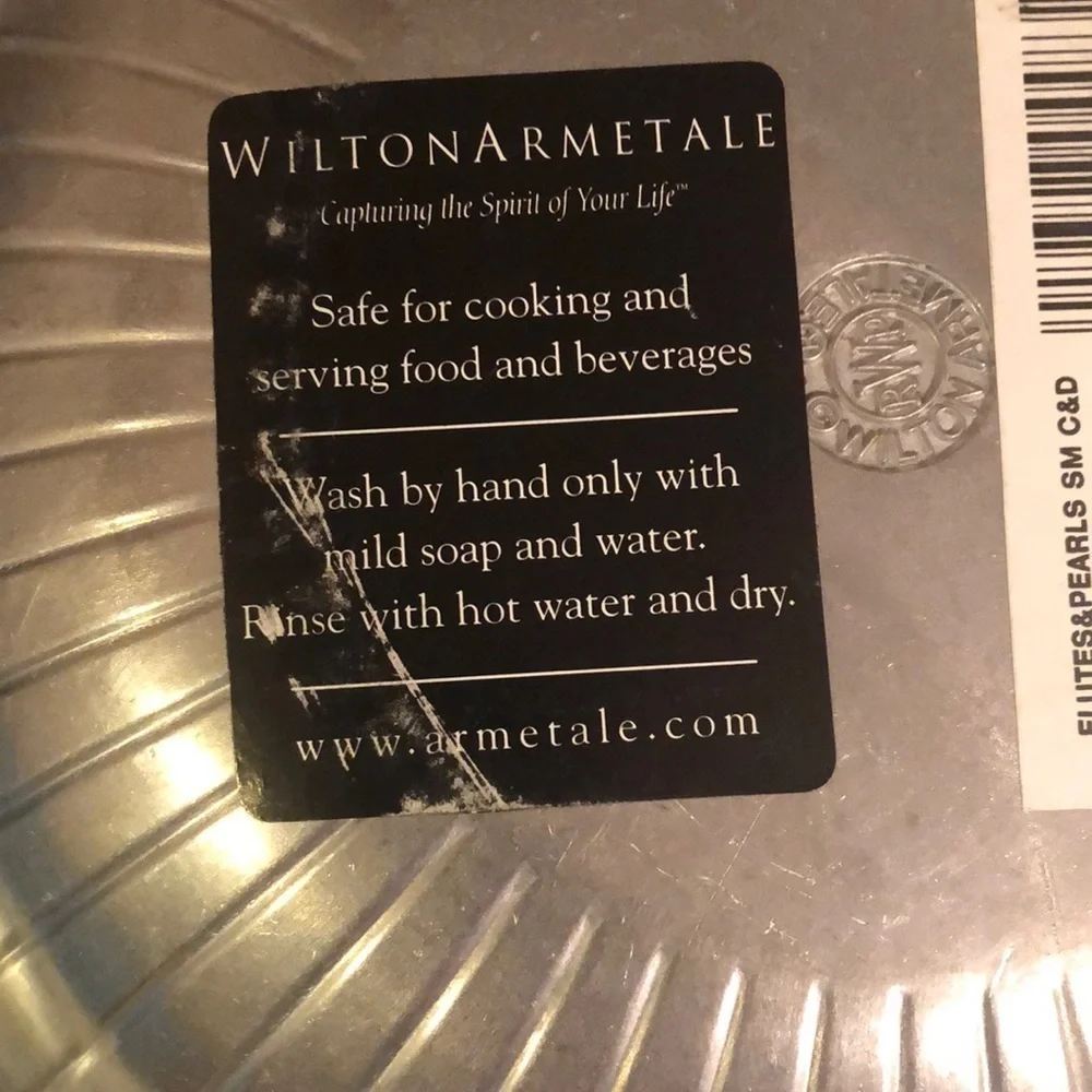 Wilton Armetale chip dip (new), flutes & pearls design